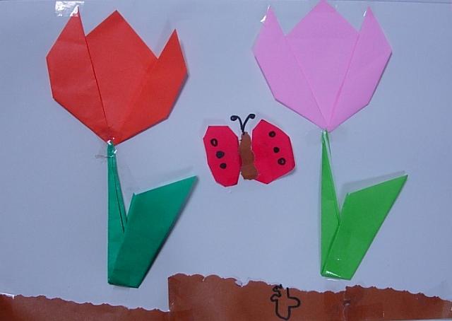 Hoa tuylip-tranh origami va cat dan.JPG